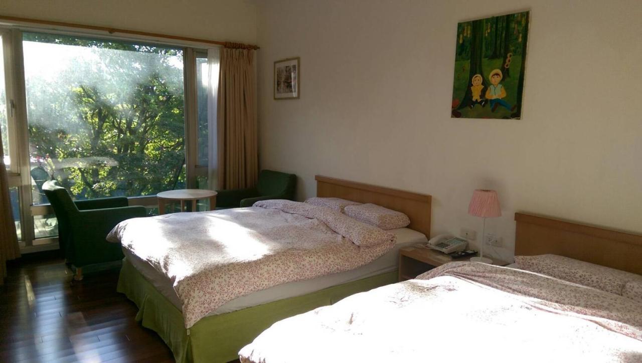 Rainbow Bridge B&B Sanzhi Екстер'єр фото
