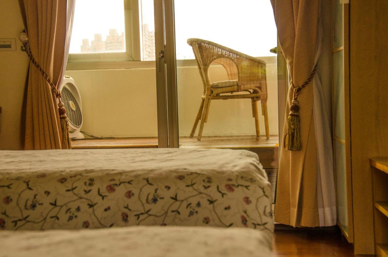 Rainbow Bridge B&B Sanzhi Екстер'єр фото