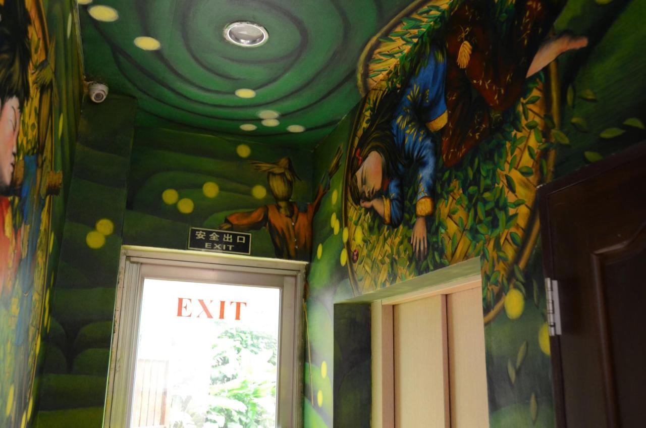 Rainbow Bridge B&B Sanzhi Екстер'єр фото